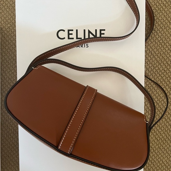 Celine Brown Leather Shoulder Bag with Gold Hardware - Picture 2 of 8